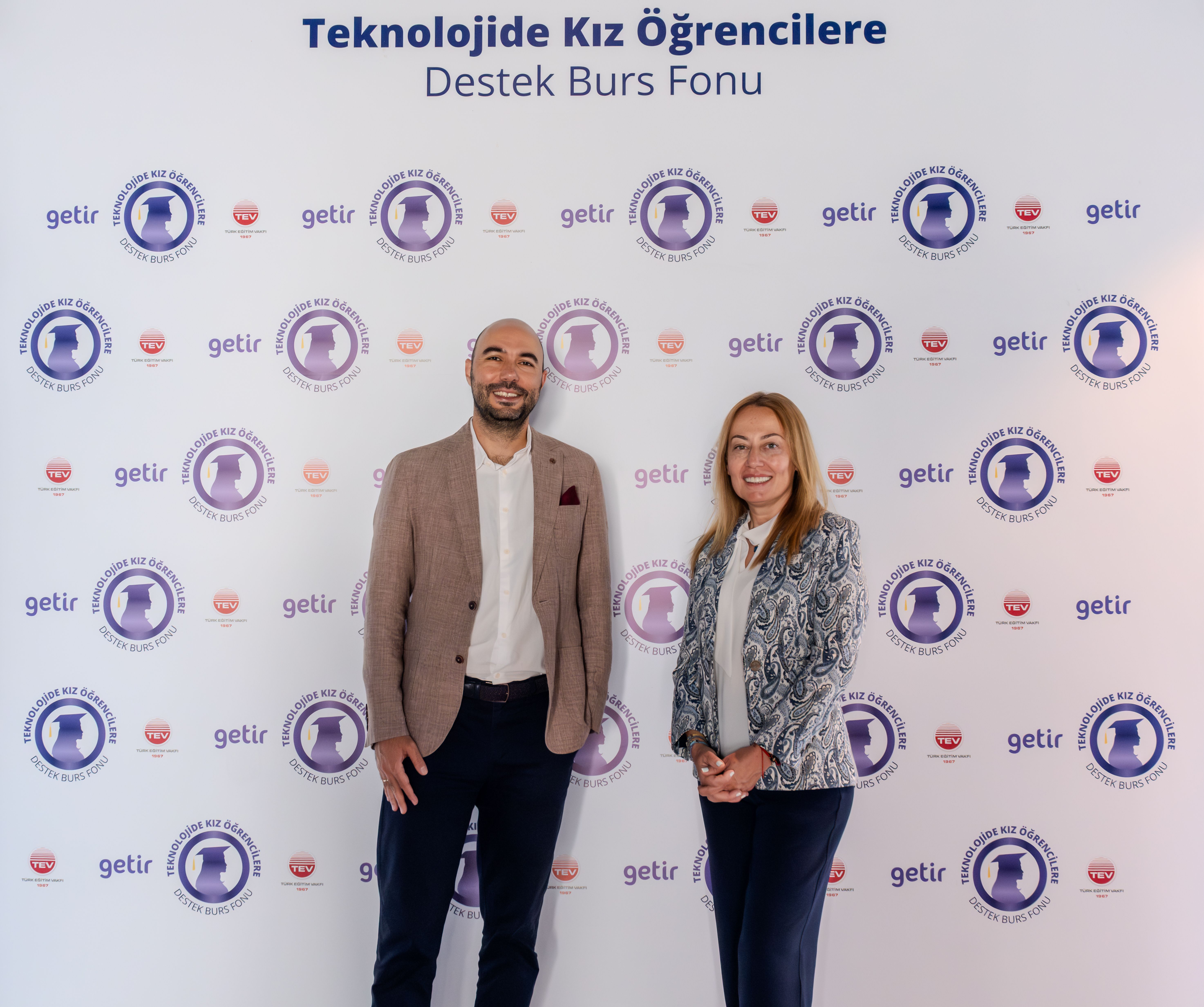 Teknolojide Kız Öğrencilere Destek Burs Fonu 